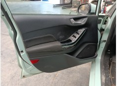 GUARNECIDO PUERTA DELANTERA IZQUIERDA 