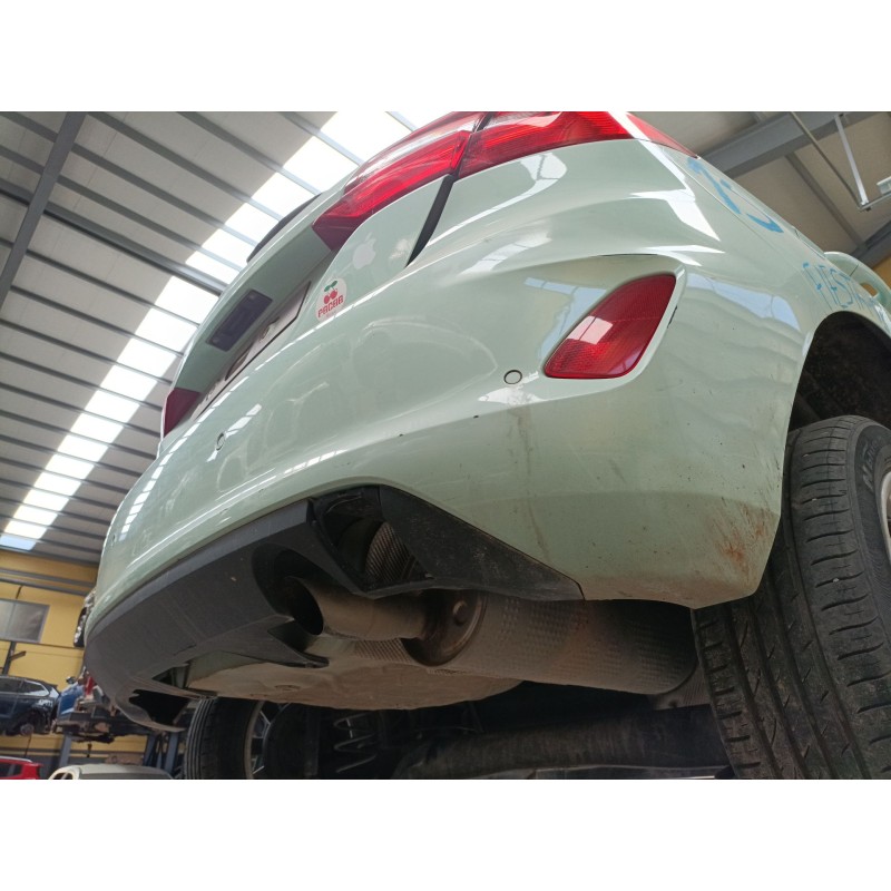 Recambio de paragolpes trasero para ford fiesta vii (hj, hf) 1.1 ti-vct referencia OEM IAM   