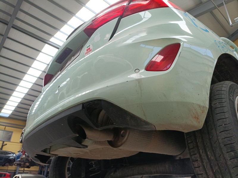 Recambio de paragolpes trasero para ford fiesta vii (hj, hf) 1.1 ti-vct referencia OEM IAM   
