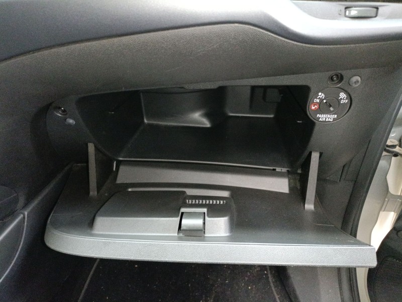 Recambio de guantera para opel corsa e (x15) 1.4 (08, 68) referencia OEM IAM   