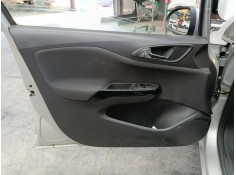 GUARNECIDO PUERTA DELANTERA IZQUIERDA 