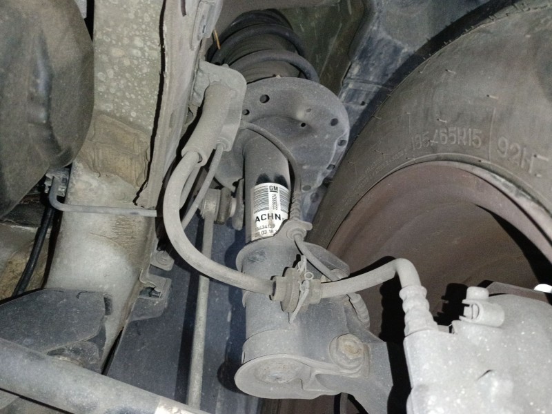 Recambio de amortiguador delantero izquierdo para opel corsa e (x15) 1.4 (08, 68) referencia OEM IAM   