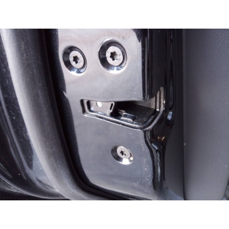 Recambio de cerradura puerta trasera izquierda para ford kuga (cbv) titanium 4x2 referencia OEM IAM   