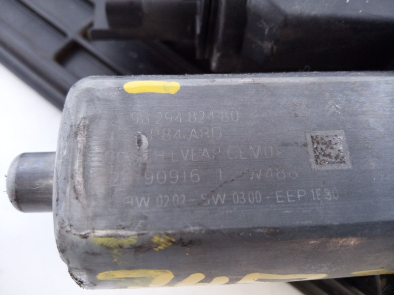 Recambio de elevalunas trasero derecho para peugeot 3008 gt line referencia OEM IAM 9810488480  