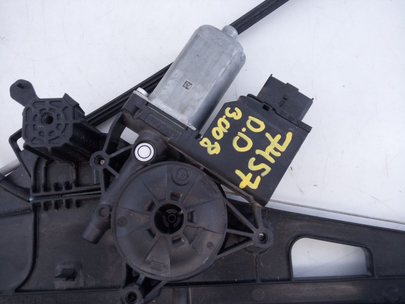 Recambio de elevalunas delantero derecho para peugeot 3008 gt line referencia OEM IAM 9829482280  