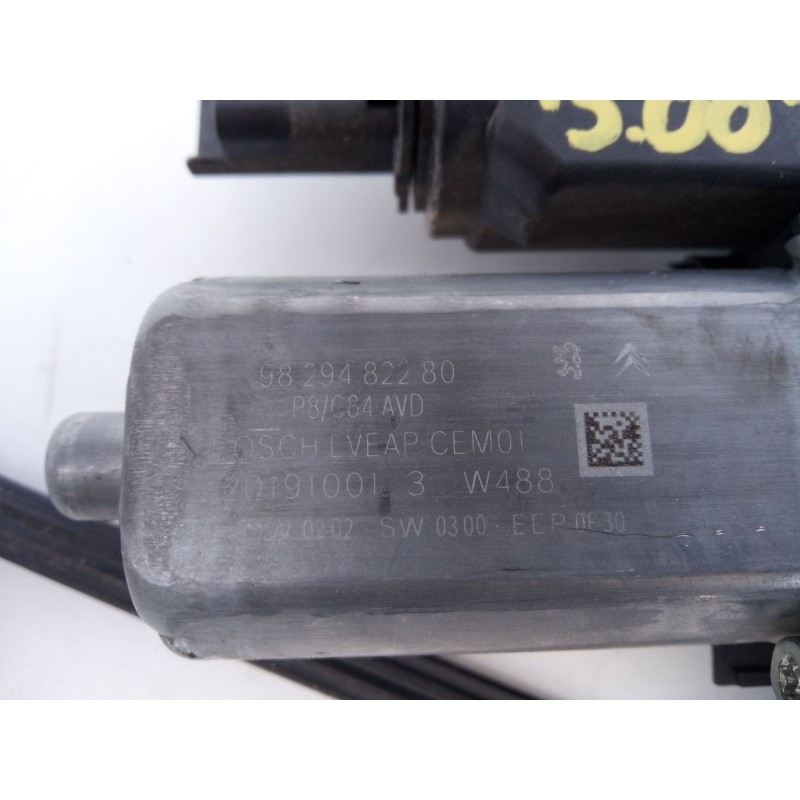 Recambio de elevalunas delantero derecho para peugeot 3008 gt line referencia OEM IAM 9829482280  