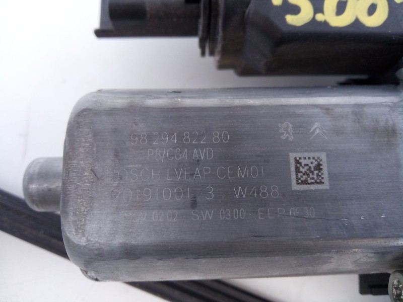 Recambio de elevalunas delantero derecho para peugeot 3008 gt line referencia OEM IAM 9829482280  