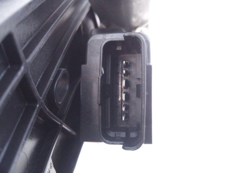 Recambio de elevalunas trasero izquierdo para peugeot 3008 gt referencia OEM IAM 9811793480  