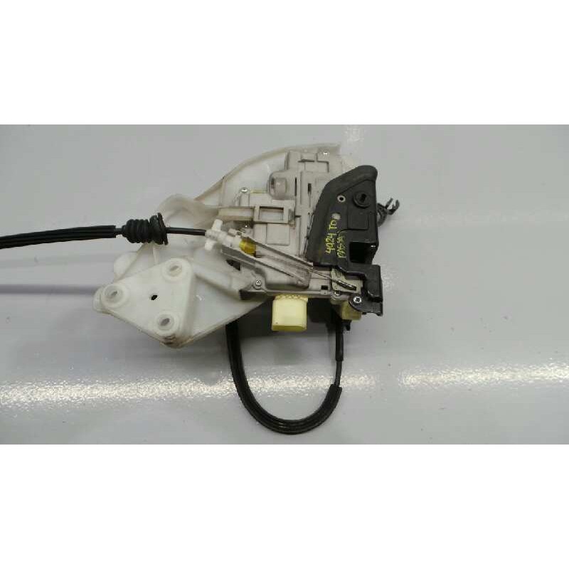 Recambio de cerradura puerta trasera derecha para volkswagen passat berlina (3c2) advance referencia OEM IAM 3C4839016A  