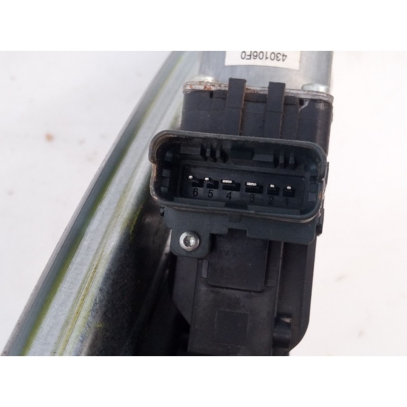 Recambio de elevalunas trasero izquierdo para renault megane iv berlina 5p 1.2 tce energy referencia OEM IAM   