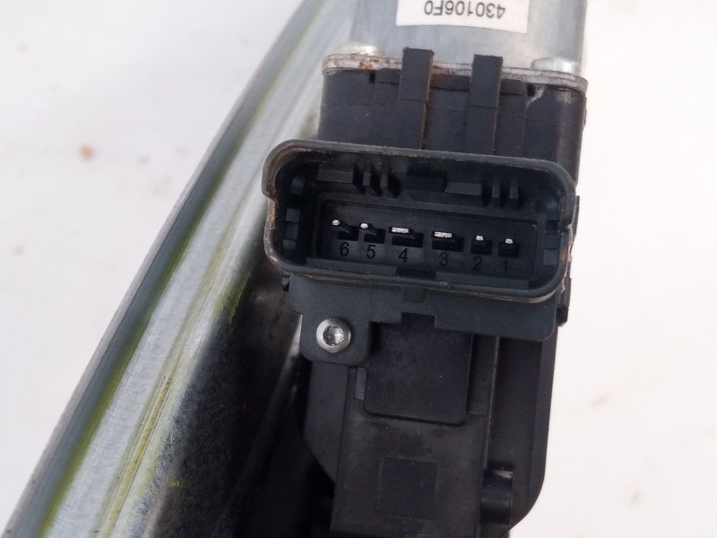 Recambio de elevalunas trasero izquierdo para renault megane iv berlina 5p 1.2 tce energy referencia OEM IAM   