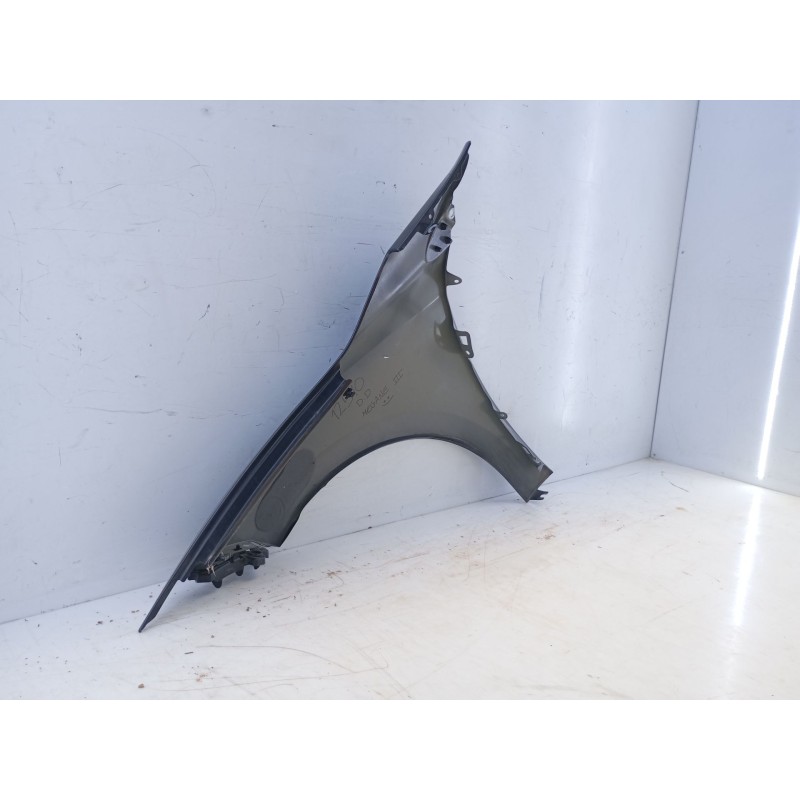 Recambio de aleta delantera derecha para renault megane iii sport tourer dynamique referencia OEM IAM   