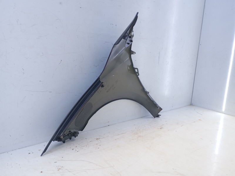 Recambio de aleta delantera derecha para renault megane iii sport tourer dynamique referencia OEM IAM   