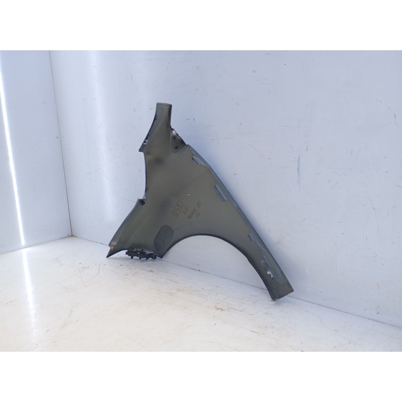 Recambio de aleta delantera derecha para renault megane iii sport tourer dynamique referencia OEM IAM   