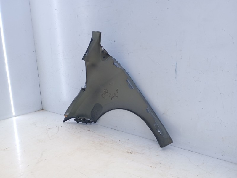 Recambio de aleta delantera derecha para renault megane iii sport tourer dynamique referencia OEM IAM   