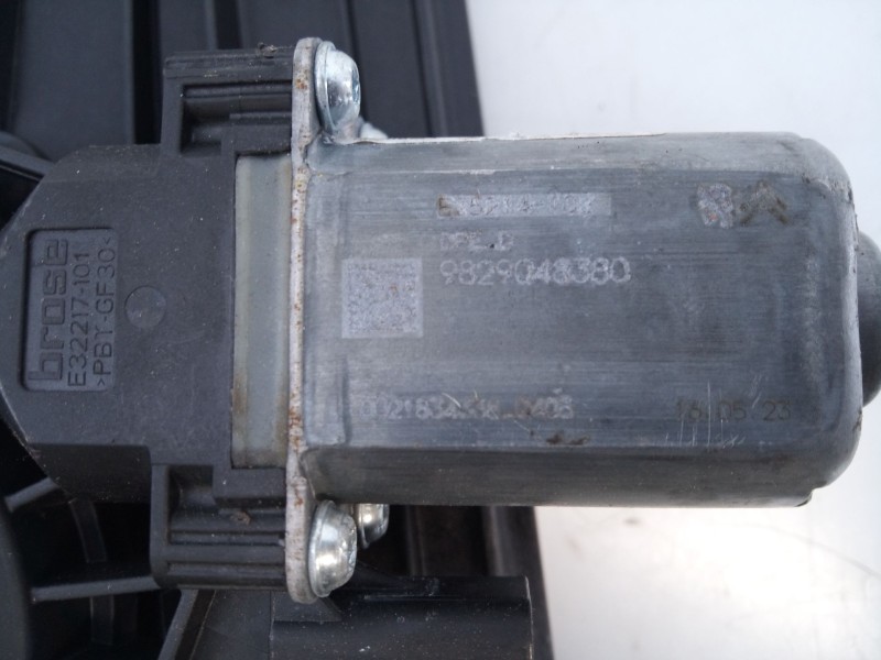 Recambio de elevalunas trasero derecho para ds ds 4 ii (fr_, fb_, f3_) e-tense 225 (f3dgzt) referencia OEM IAM   