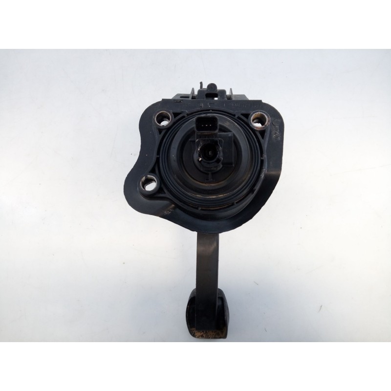 Recambio de pedal embrague para peugeot 3008 gt line referencia OEM IAM 9676728880  
