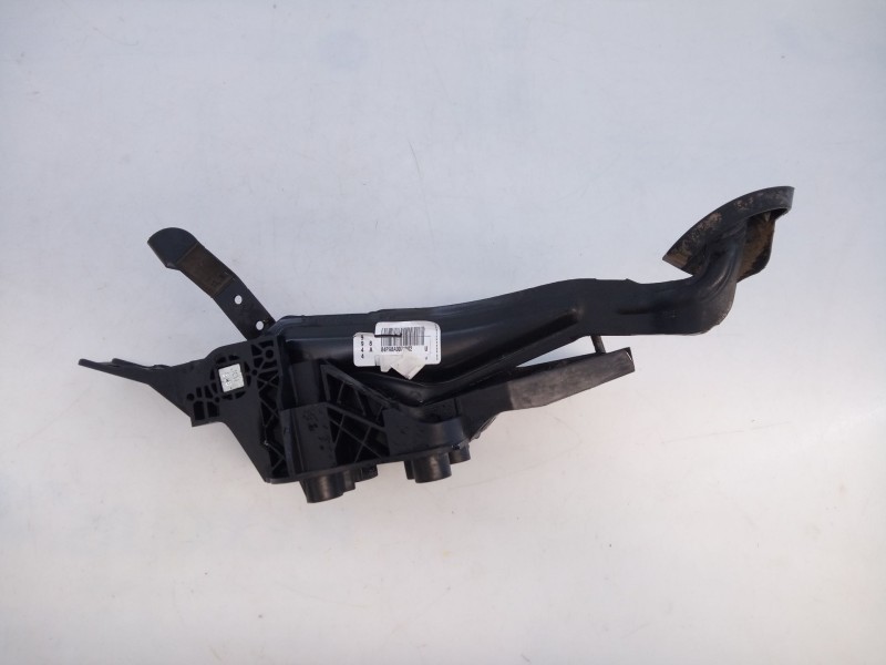 Recambio de pedal freno para peugeot 3008 gt line referencia OEM IAM P1002585B  