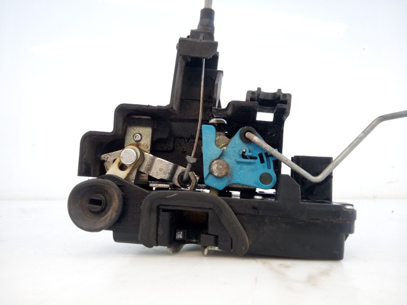 Recambio de cerradura puerta trasera derecha para opel antara cosmo 4x4 referencia OEM IAM   