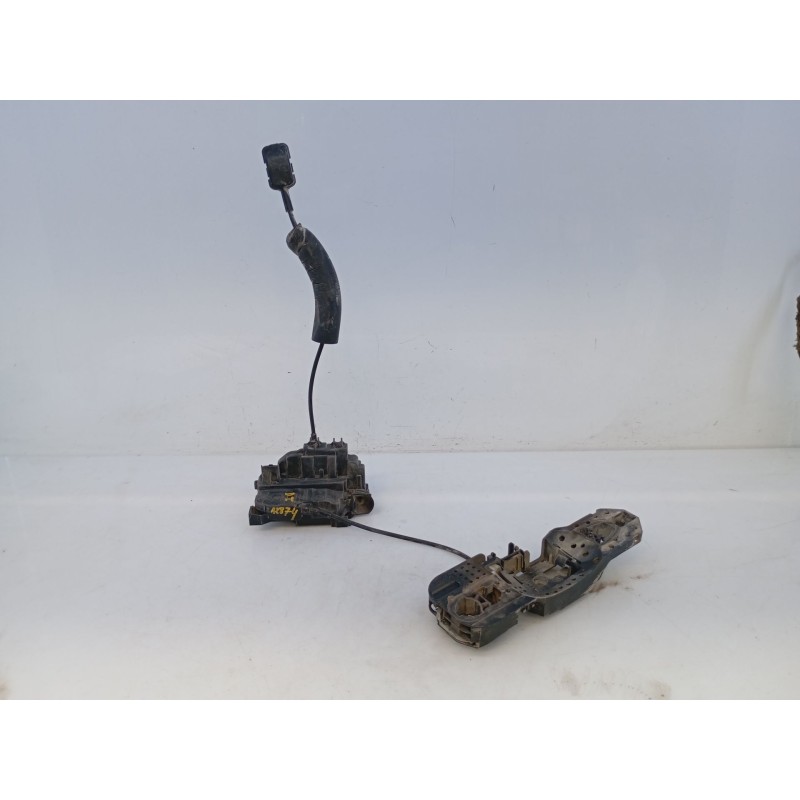 Recambio de cerradura puerta delantera izquierda para renault megane iii berlina 5 p referencia OEM IAM 80503000  