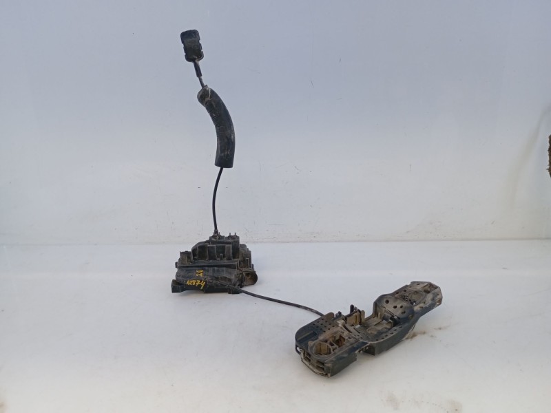 Recambio de cerradura puerta delantera izquierda para renault megane iii berlina 5 p referencia OEM IAM 80503000  