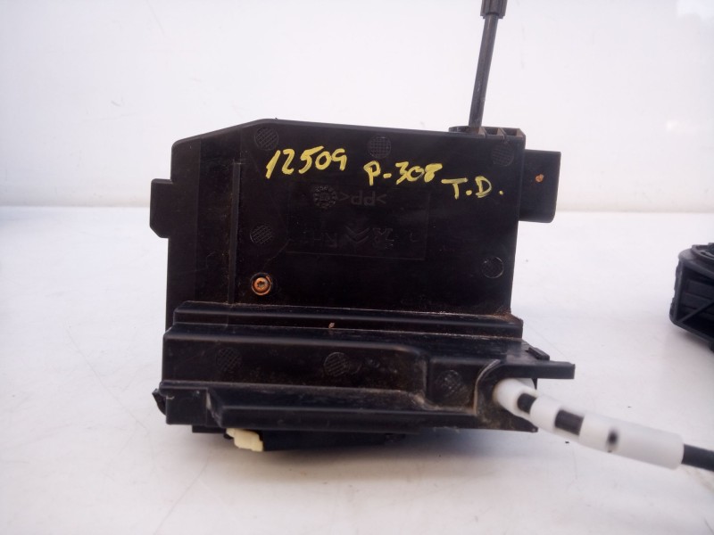 Recambio de cerradura puerta trasera derecha para peugeot 308 active referencia OEM IAM 9807954780  