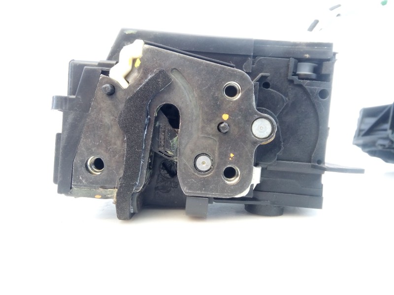 Recambio de cerradura puerta trasera derecha para peugeot 308 active referencia OEM IAM 9807954780  