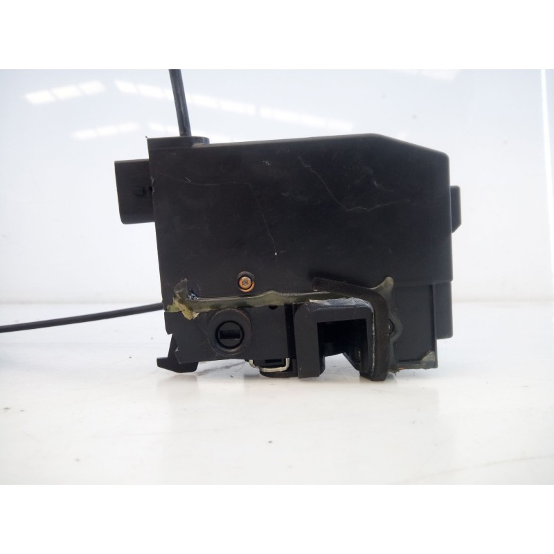 Recambio de cerradura puerta trasera derecha para peugeot 308 active referencia OEM IAM 9807954780  