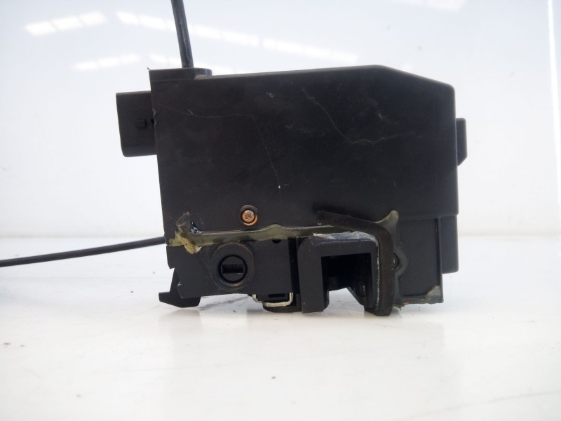 Recambio de cerradura puerta trasera derecha para peugeot 308 active referencia OEM IAM 9807954780  