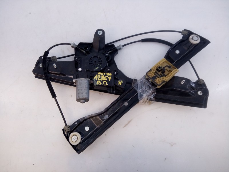 Recambio de elevalunas delantero derecho para opel astra k lim. 5türig dynamic referencia OEM IAM C46108100  