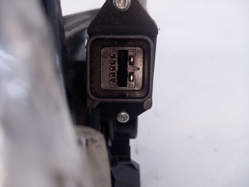 Recambio de elevalunas delantero derecho para opel astra k lim. 5türig dynamic referencia OEM IAM C46108100  