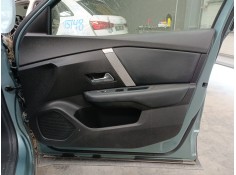 GUARNECIDO PUERTA DELANTERA DERECHA 