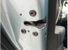 CERRADURA PUERTA TRASERA IZQUIERDA 