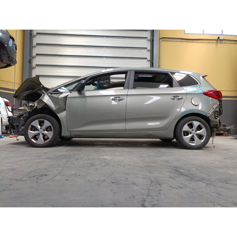 kia carens iv van (a4) del año 2015