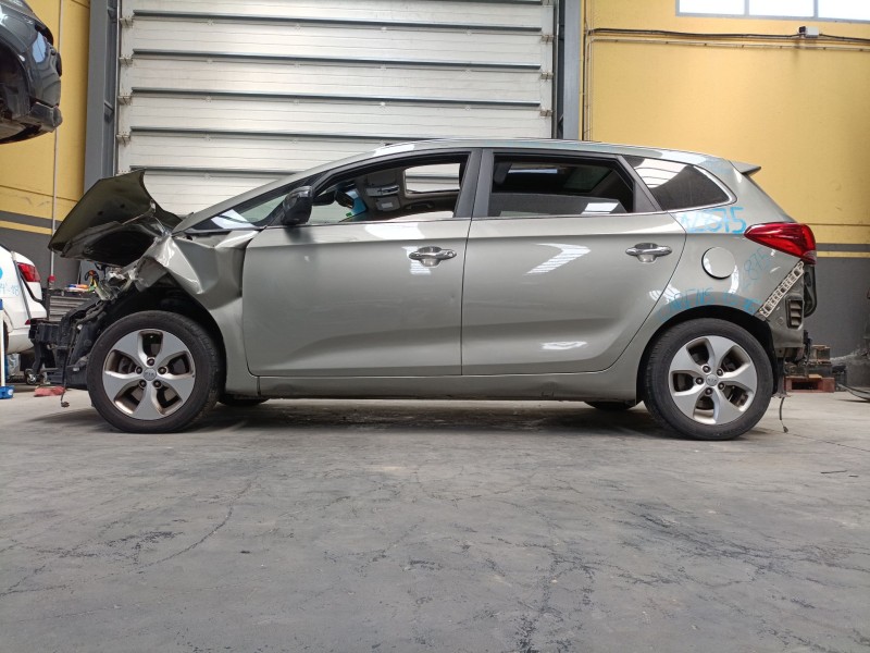 kia carens iv van (a4) del año 2015