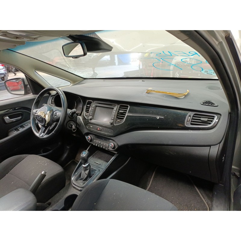 kia carens iv van (a4) del año 2015