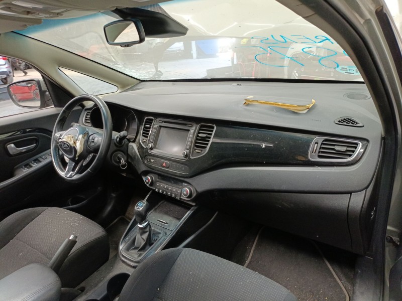 kia carens iv van (a4) del año 2015