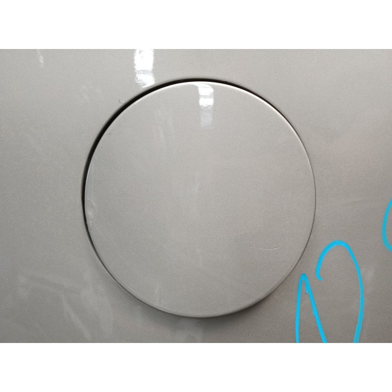 Recambio de tapa exterior combustible para kia carens iv van (a4) crdi referencia OEM IAM   