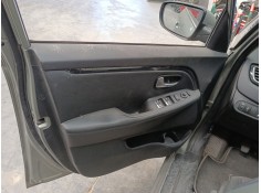 GUARNECIDO PUERTA DELANTERA IZQUIERDA 