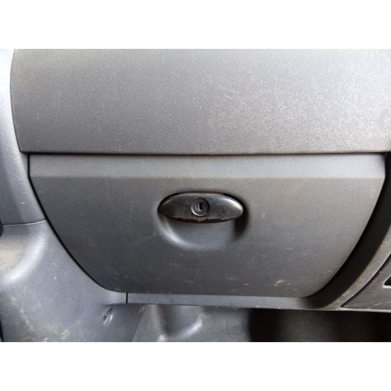 Recambio de guantera para toyota proace 2.0 turbodiesel cat referencia OEM IAM   