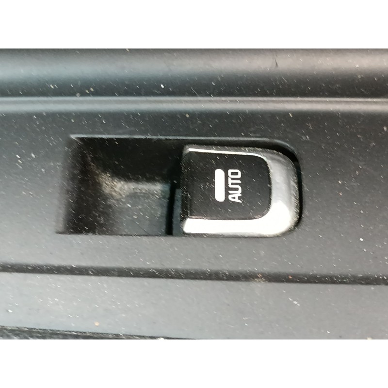 Recambio de mando elevalunas trasero derecho para kia carens iv van (a4) crdi referencia OEM IAM   