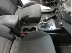 Recambio de consola central para kia carens iv van (a4) crdi referencia OEM IAM   