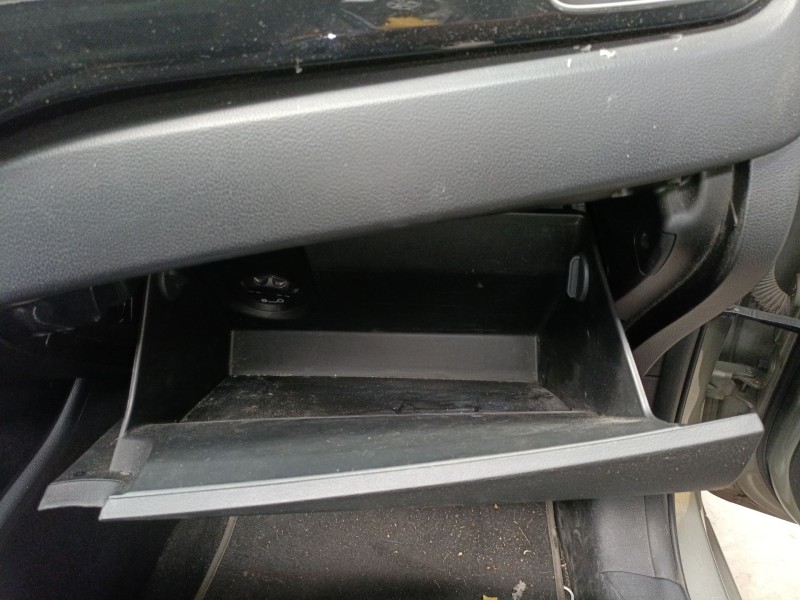 Recambio de guantera para kia carens iv van (a4) crdi referencia OEM IAM   