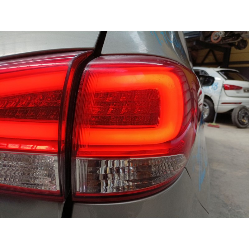 Recambio de piloto trasero derecho para kia carens iv van (a4) crdi referencia OEM IAM   