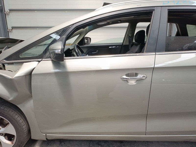 Recambio de puerta delantera izquierda para kia carens iv van (a4) crdi referencia OEM IAM   