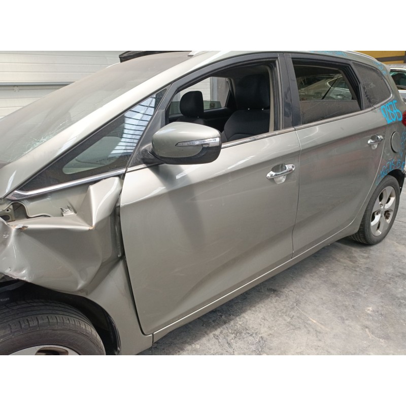 Recambio de puerta delantera izquierda para kia carens iv van (a4) crdi referencia OEM IAM   