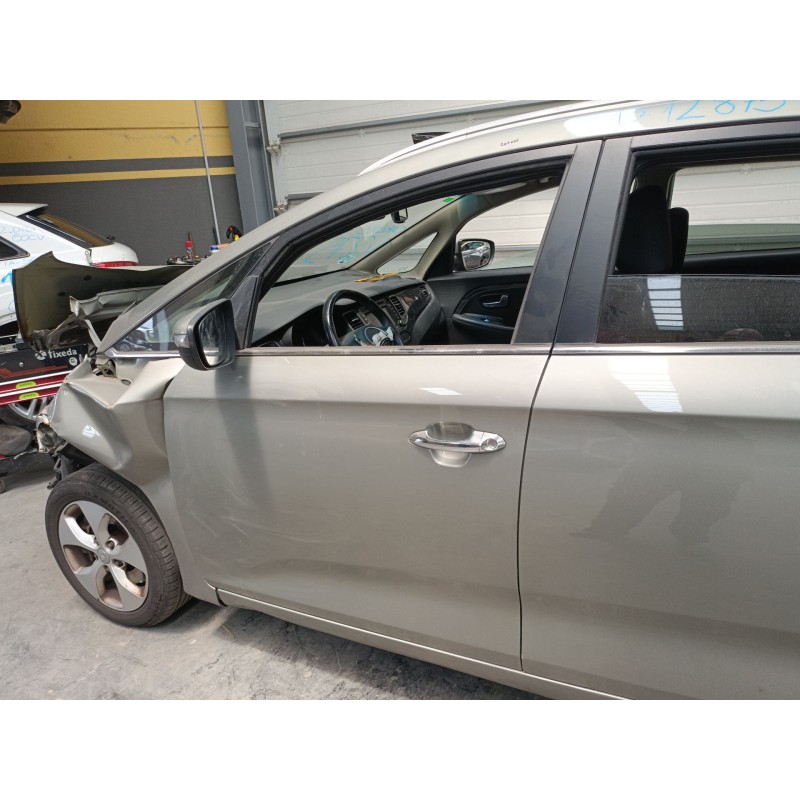 Recambio de puerta delantera izquierda para kia carens iv van (a4) crdi referencia OEM IAM   