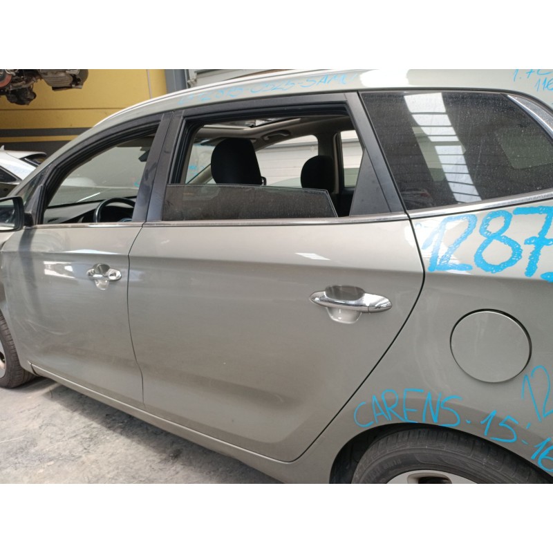 Recambio de puerta trasera izquierda para kia carens iv van (a4) crdi referencia OEM IAM   