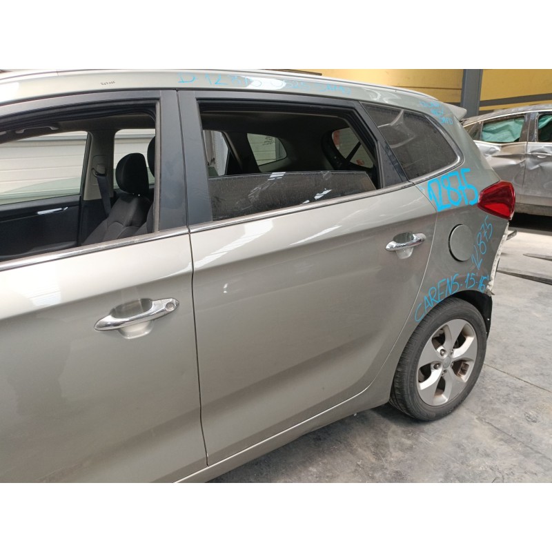 Recambio de puerta trasera izquierda para kia carens iv van (a4) crdi referencia OEM IAM   