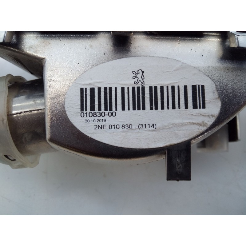 Recambio de luz central de freno para peugeot 208 ii (ub_, up_, uw_, uj_) 1.2 puretech 100 referencia OEM IAM 2NE0108303114  
